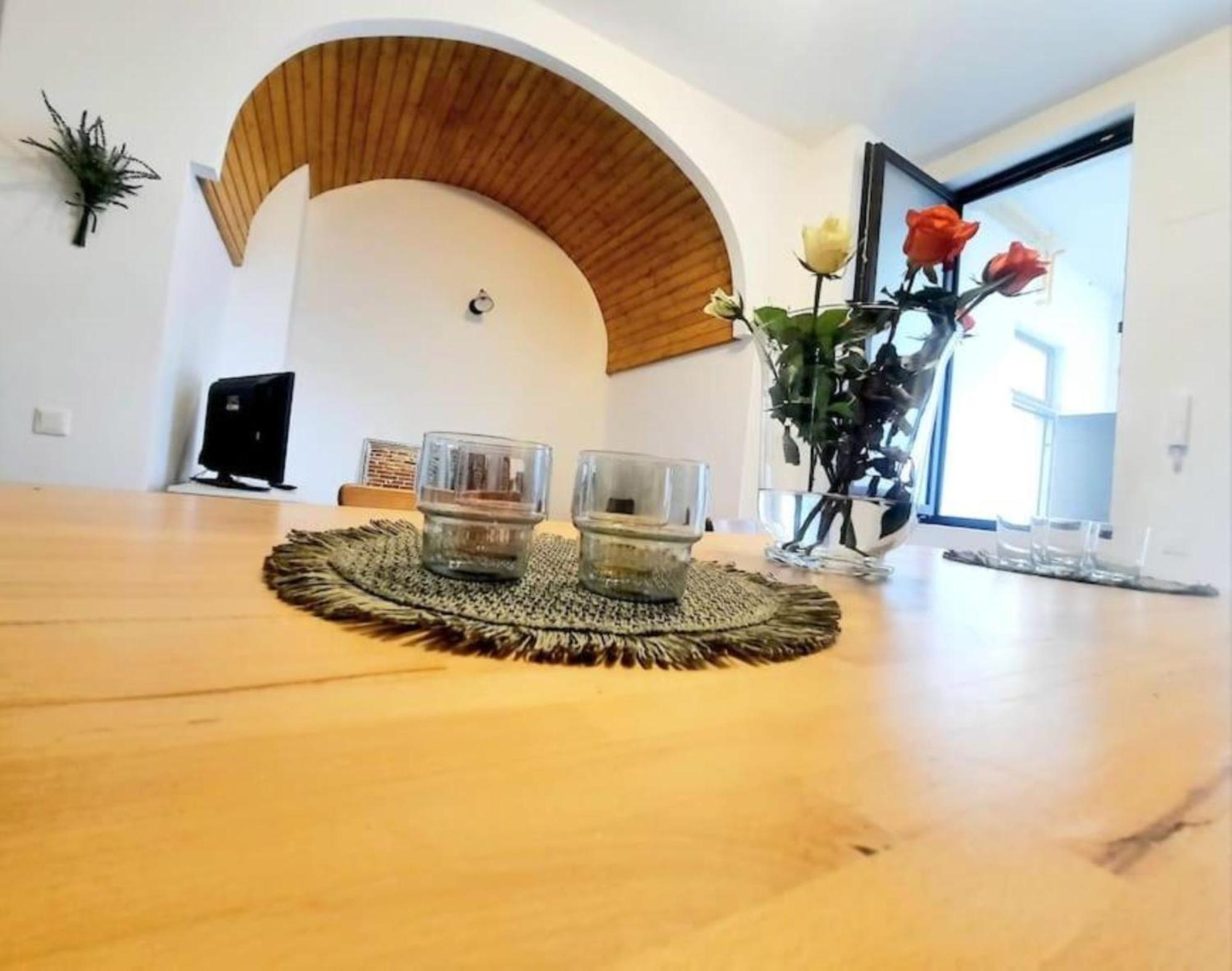 Timisoara Central 2 Bedroom Hotel Serviced Belle Vue Apart By The Park Exterior photo
